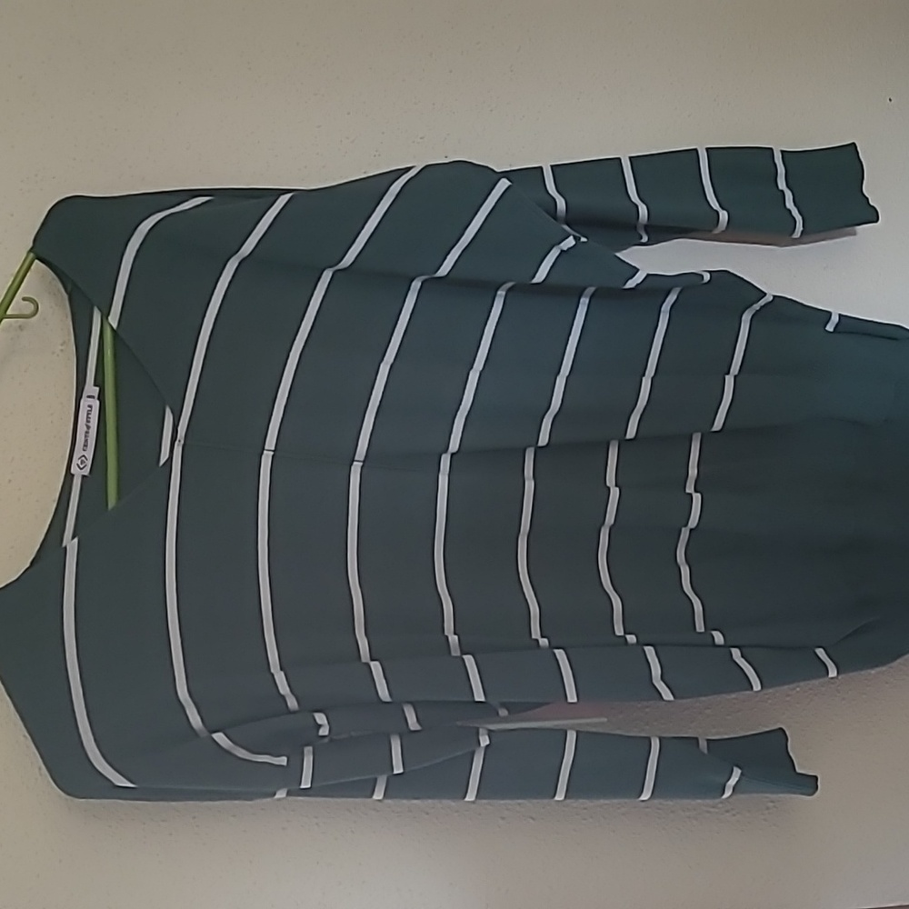 Women's sweater
